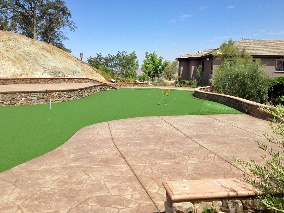 Grass Installation Summerhaven, Arizona Putting Green ...